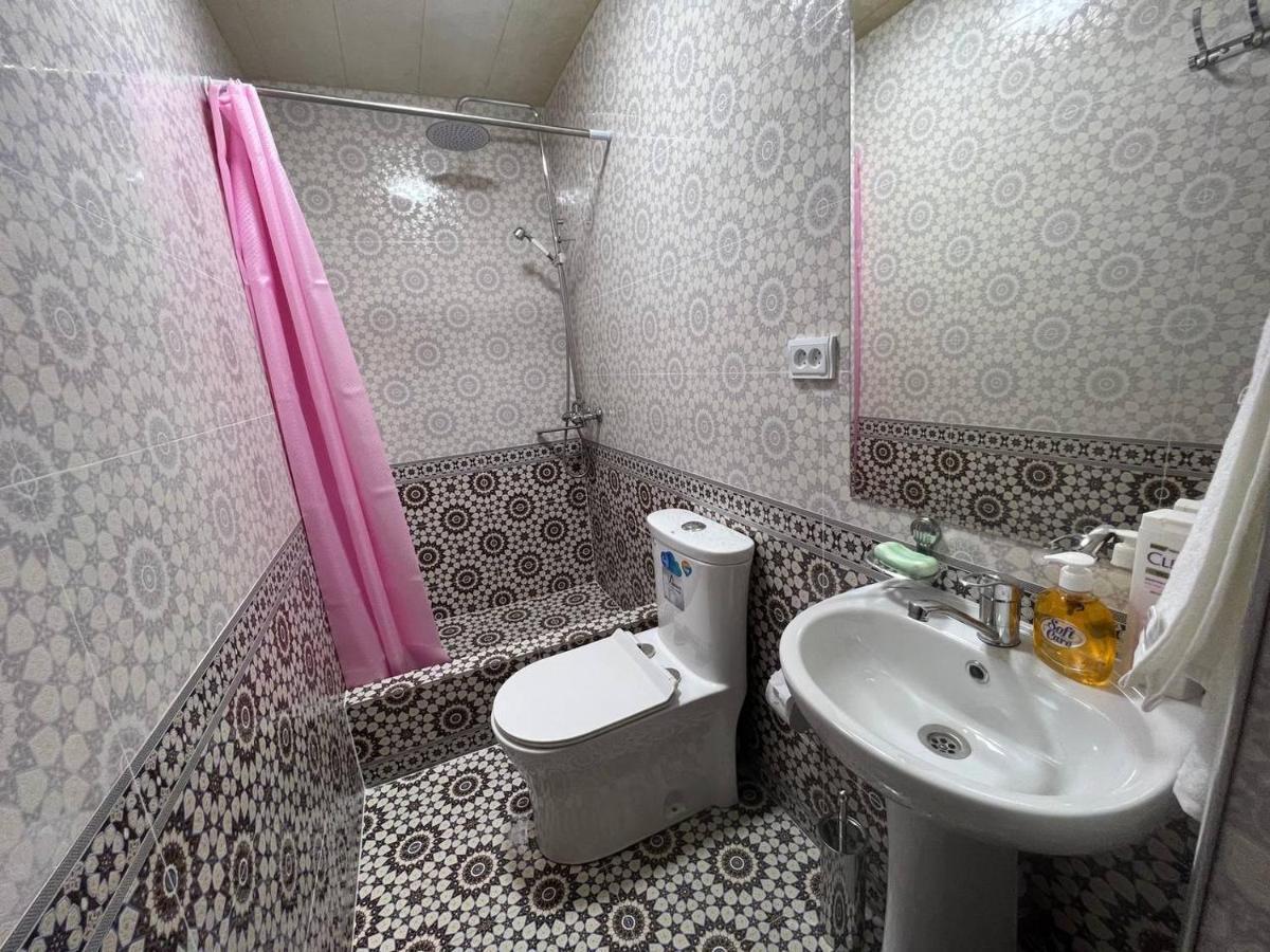 Family Guest House Seven サマルカンド エクステリア 写真